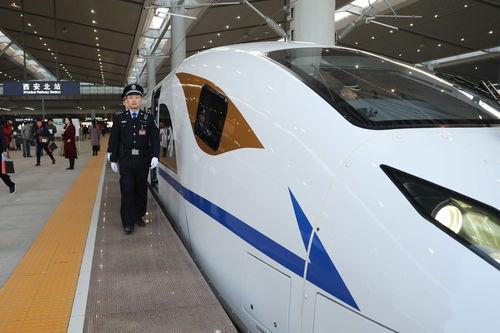 西安高铁站爆料事件最新,惊现“神秘乘客”引发热议 第3张 西安高铁站爆料事件最新,惊现“神秘乘客”引发热议 第3张