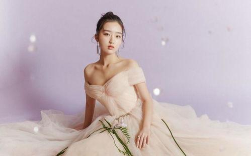 圈内爆料刘亦菲李现,娱乐圈新恋情曝光? 第1张 圈内爆料刘亦菲李现,娱乐圈新恋情曝光? 第1张