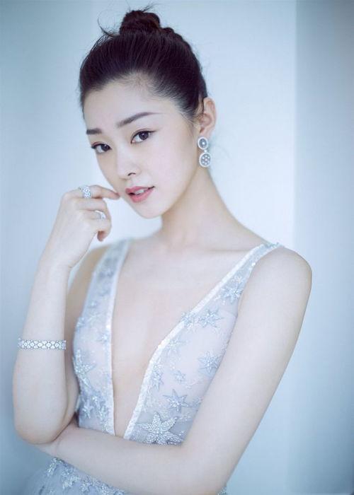 宋轶圈内口碑爆料,娱乐圈口碑佳话,揭秘她的魅力与实力 第3张 宋轶圈内口碑爆料,娱乐圈口碑佳话,揭秘她的魅力与实力 第3张